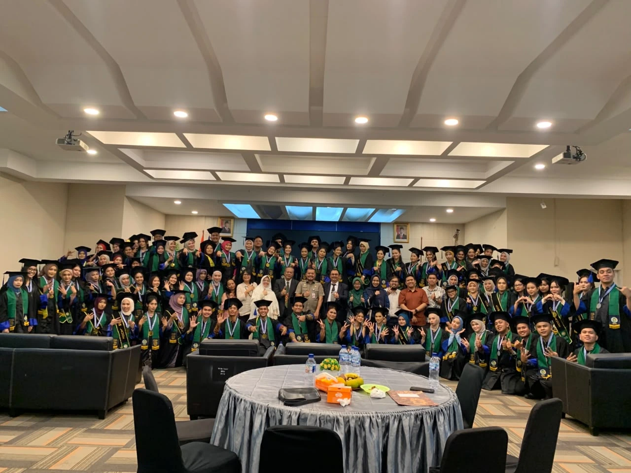 Program Studi S1 Ilmu Administrasi Publik FISIP USU Apresiasi Kelulusan Mahasiswa Melalui Prosesi Yudisium Periode IV